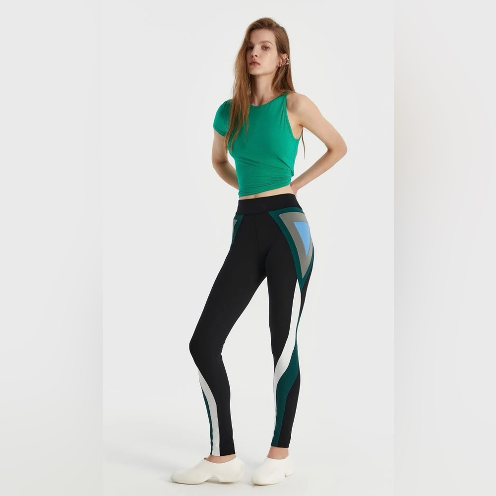 No Ka Oi leggings 01 S euc 22” inseam